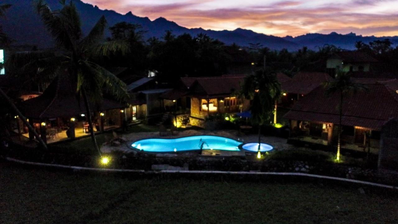 Gopalan Borobudur Hotel Magelang Ngoại thất bức ảnh