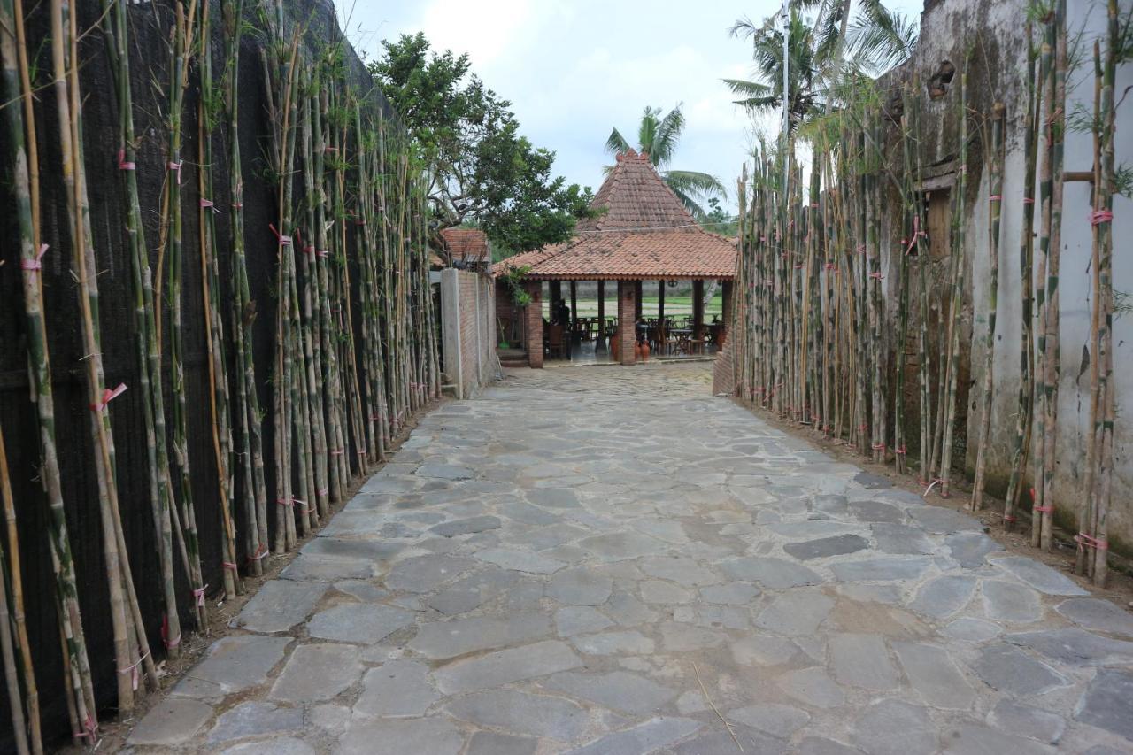 Gopalan Borobudur Hotel Magelang Ngoại thất bức ảnh